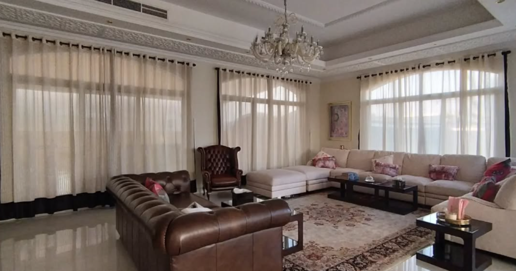 100% Fabric Curtains & Blinds Installer in UAE
